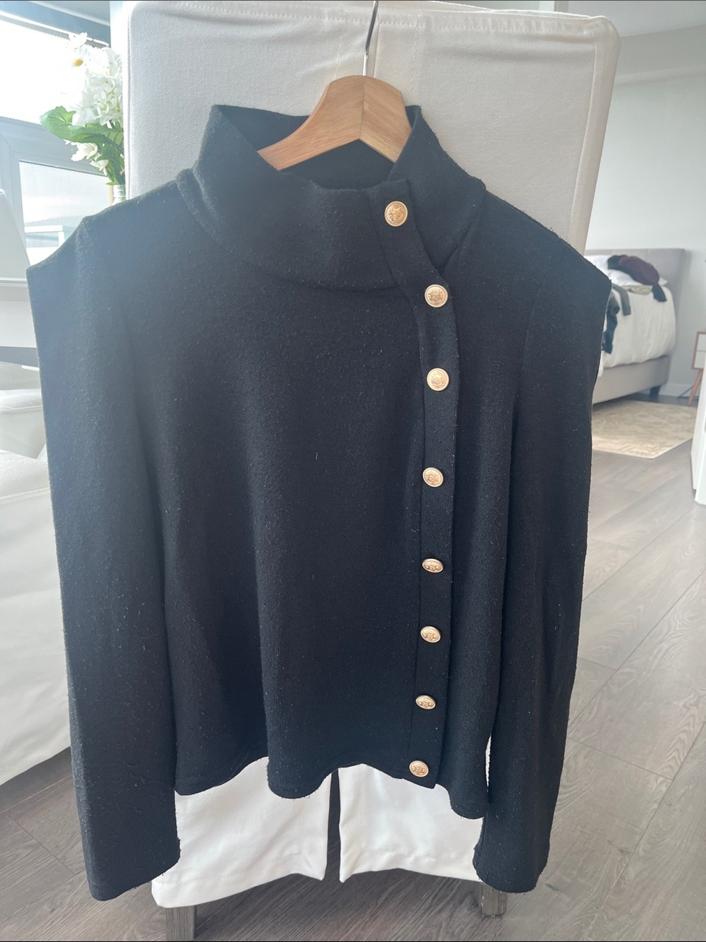 Black Button-Accent Women's Sweater